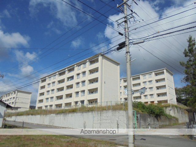 ヒルトップ長野 4号棟の外観写真