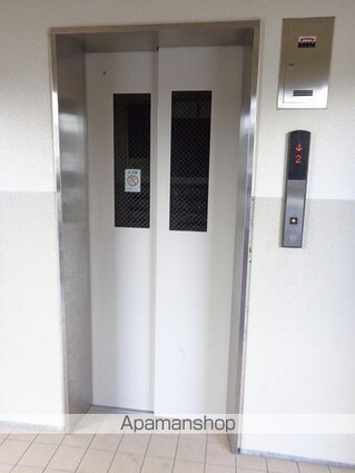 コーポ中秦[3LDK/85.25m2]のエントランス2