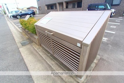 香川県高松市松縄町[2LDK/58.78m2]の共用部2