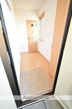 ユイマールガーデンⅢ[1LDK/37.53m2]の玄関