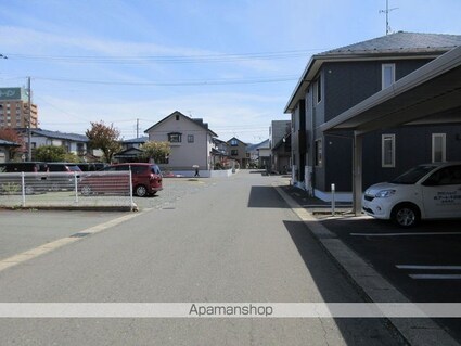 ドミール津志田[1LDK/49.17m2]の周辺1