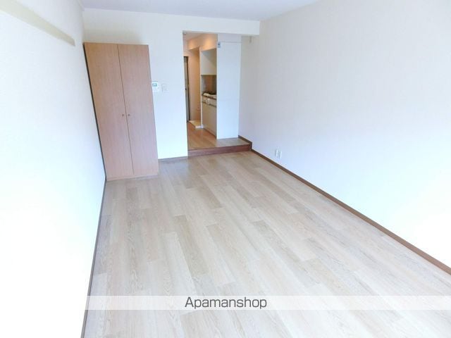 リュミエ京田辺の内装写真