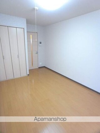 リリックコートＷｉｓｔｅｒｉａ[1K/21.73m2]のリビング・居間