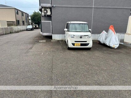 アースマーシーマンション[1K/22.9m2]の駐車場