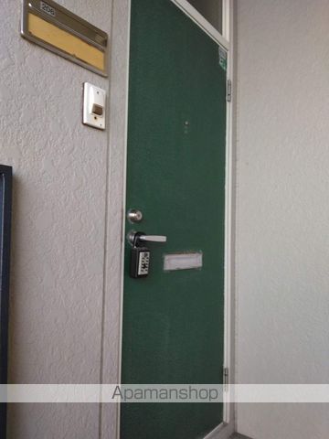 パレーシャル亀の町の玄関写真