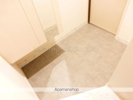 Ｃｈｏｕｃｈｏｕにおの浜（シュシュニオノハマ）[1LDK/41.01m2]の玄関