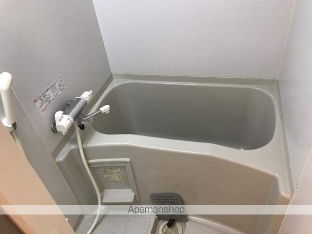 クレストールの内装写真