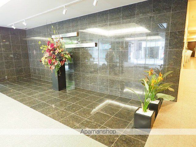 パークフラッツ市谷台町坂の玄関写真