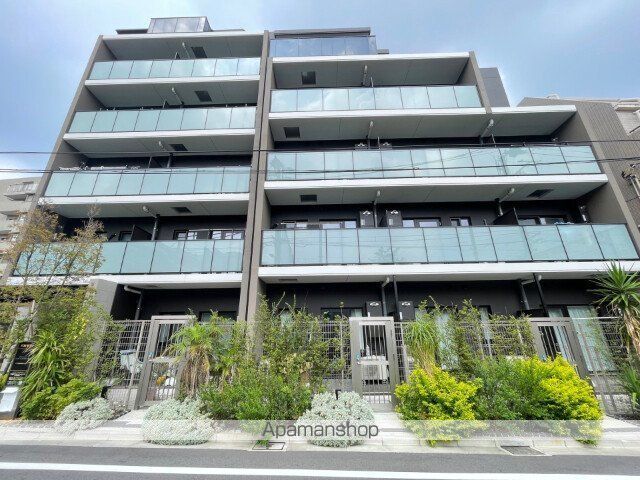 レジディア高田馬場の外観写真