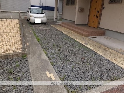 エースコート和泉南　Ｆ棟[2LDK/75.6m2]の駐車場