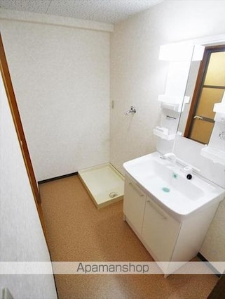 フェニックス山越[3LDK/72m2]の洗面所