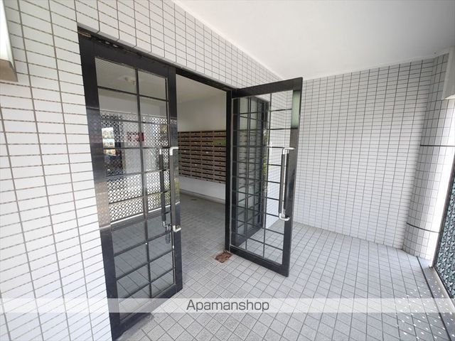 プレアール九工大の玄関写真