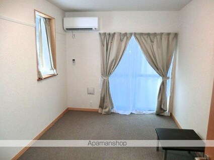 レオパレスエントピア[1K/20.81m2]のリビング・居間2