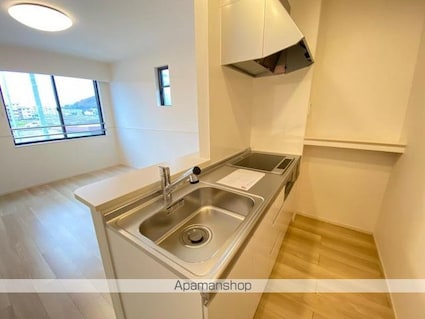 カルムＢ（松並町）[1LDK/51.64m2]のキッチン