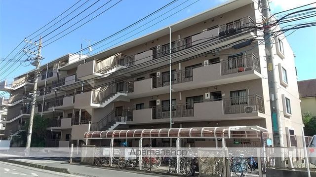 ファミール吉川の外観写真