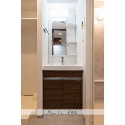 コンフォリア・リヴ北新宿[1K/25.05m2]の洗面所