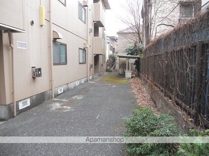 メゾンドゥルミエール[1LDK/44m2]の共用部1