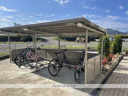 クロース　ボンド[1LDK/50.01m2]の周辺1