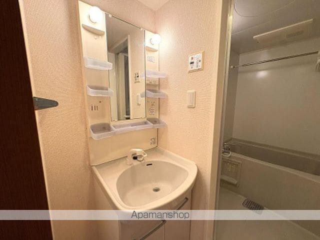 ユウ・カサグランデの内装写真