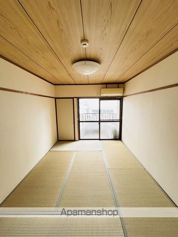 LU SHEETAの内装写真