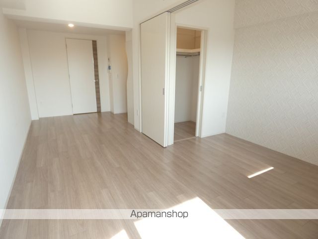 セレニテ西中島アリア弐番館の内装写真