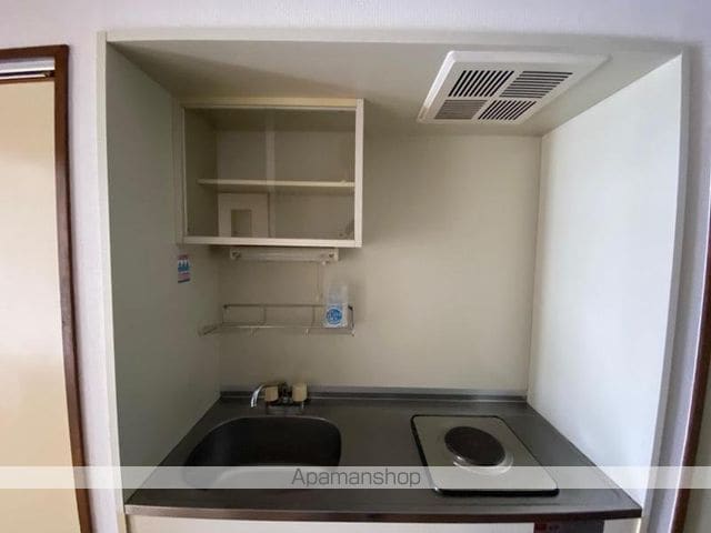 円尾マンションの内装写真