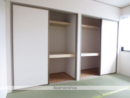 ファミール小春の里　Ｄ棟[2DK/41.89m2]の収納