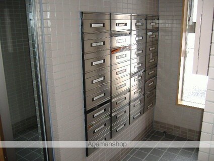センターイン伊勢町[1LDK/40.46m2]の共用部1