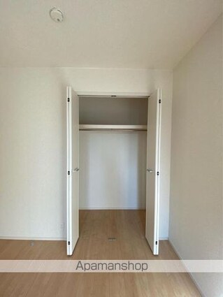 ロイヤルフラワーⅡ[2LDK/57.07m2]の収納