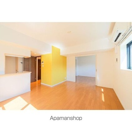 ウェルスクエアイズム三軒茶屋ＳＯＵＴＨ[1LDK/40.7m2]のリビング・居間