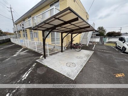 ハイツ岡[2DK/40m2]の共用部1