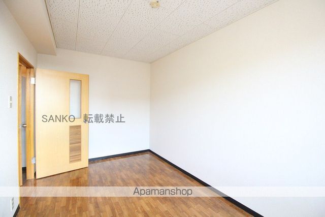 コスモロイヤル東苗穂B棟の内装写真