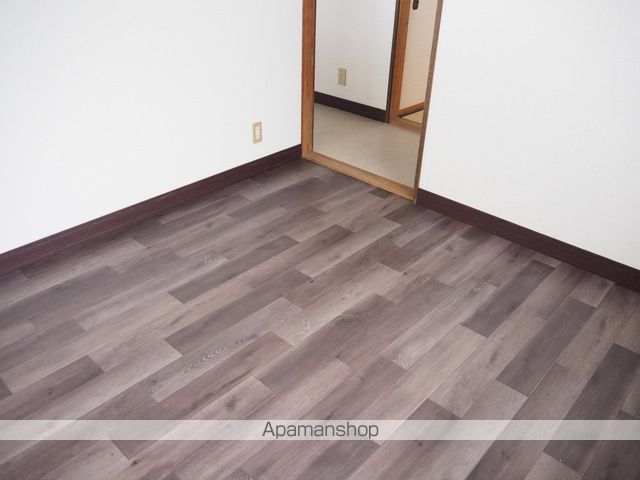 コーポプロパティ春日山の内装写真