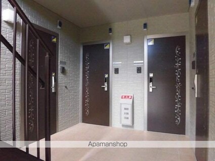 カイン[1LDK/32.61m2]のエントランス1