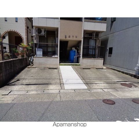 香坂YNの内装写真