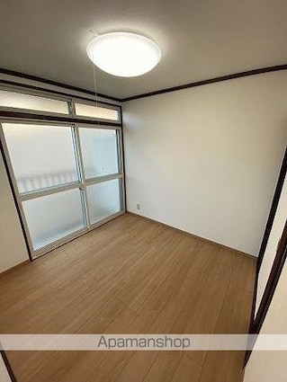 グリーンハイツ下山[2K/34.78m2]のリビング・居間2