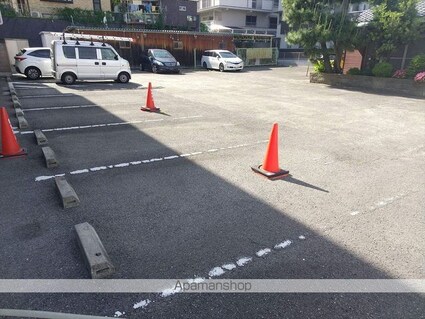 和歌山県和歌山市宇須２丁目[2LDK/60m2]の駐車場1