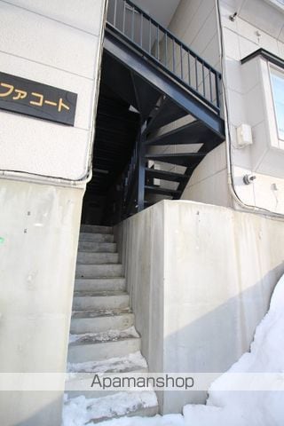 アルファコートの玄関写真