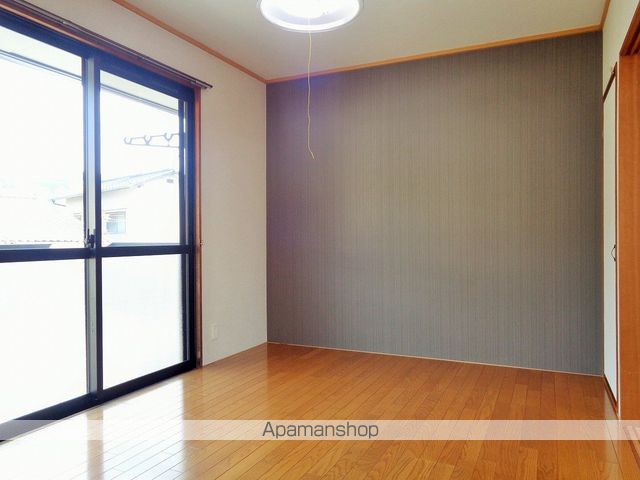 シャルマン舟山の内装写真