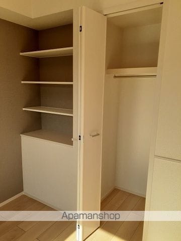 カルテット IVの内装写真