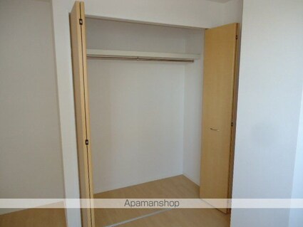 シンフォニー壱番館[2LDK/63.09m2]の収納