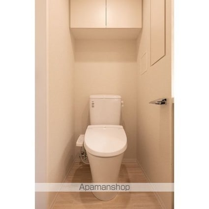 コンフォリア東新宿[1DK/25.23m2]のトイレ