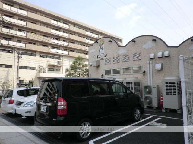 Y’s MONEの周辺写真