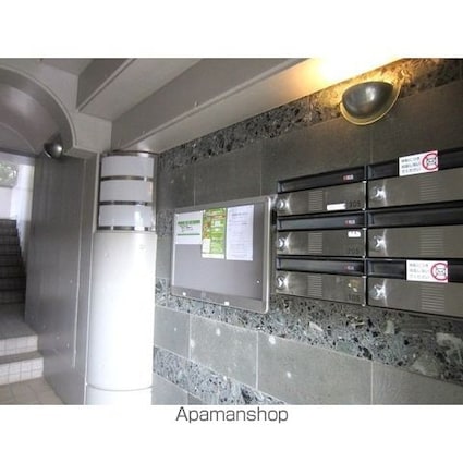 パークハイツ[2LDK/58.38m2]のエントランス