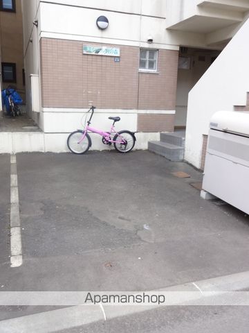 ドミシール宮の森の玄関写真