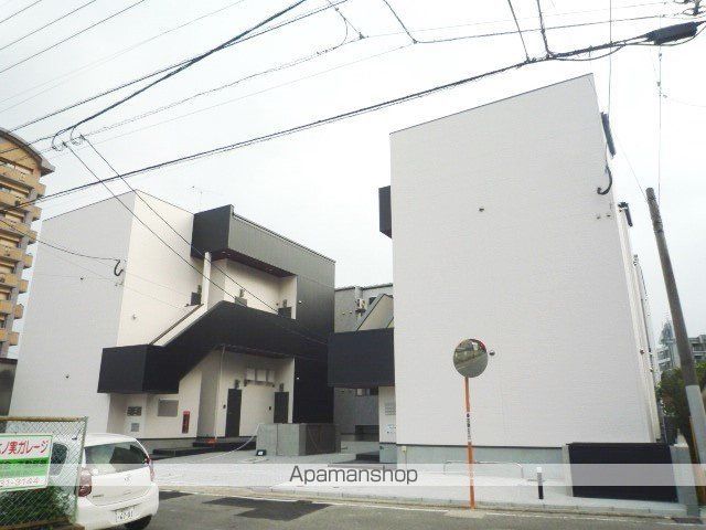 ビラージュ箱崎の外観写真