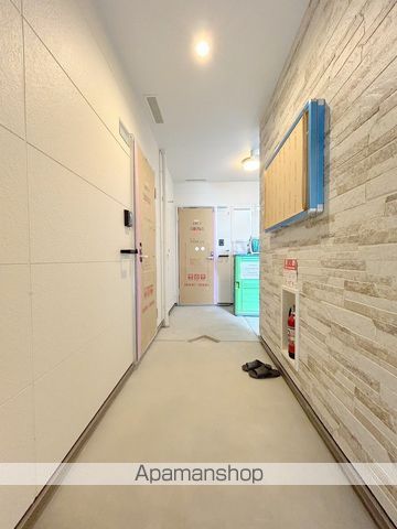 ラフィーネ聖天坂VII番館の玄関写真