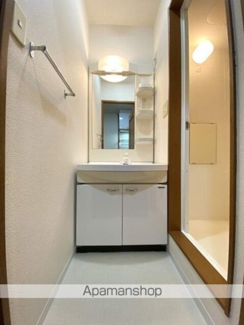 和歌山県和歌山市秋月[1K/27m2]の洗面所