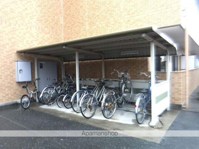 マンション紫雲 Bの玄関写真