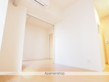 レジディア神田[1LDK/30.2m2]のリビング・居間2